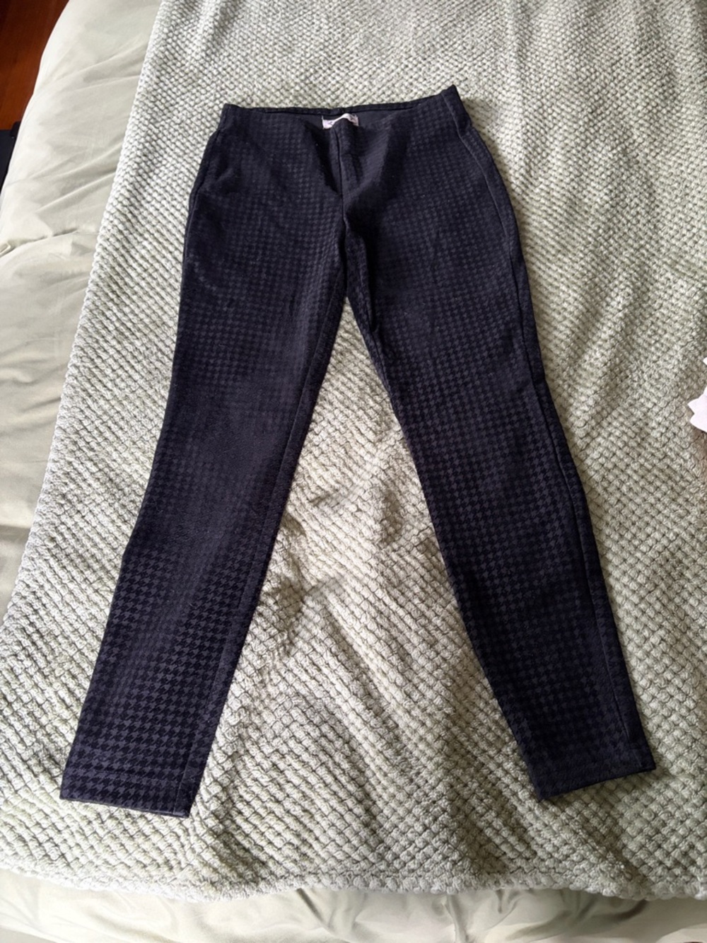 Nanette Lepore Black Houndstooth Slim Pants